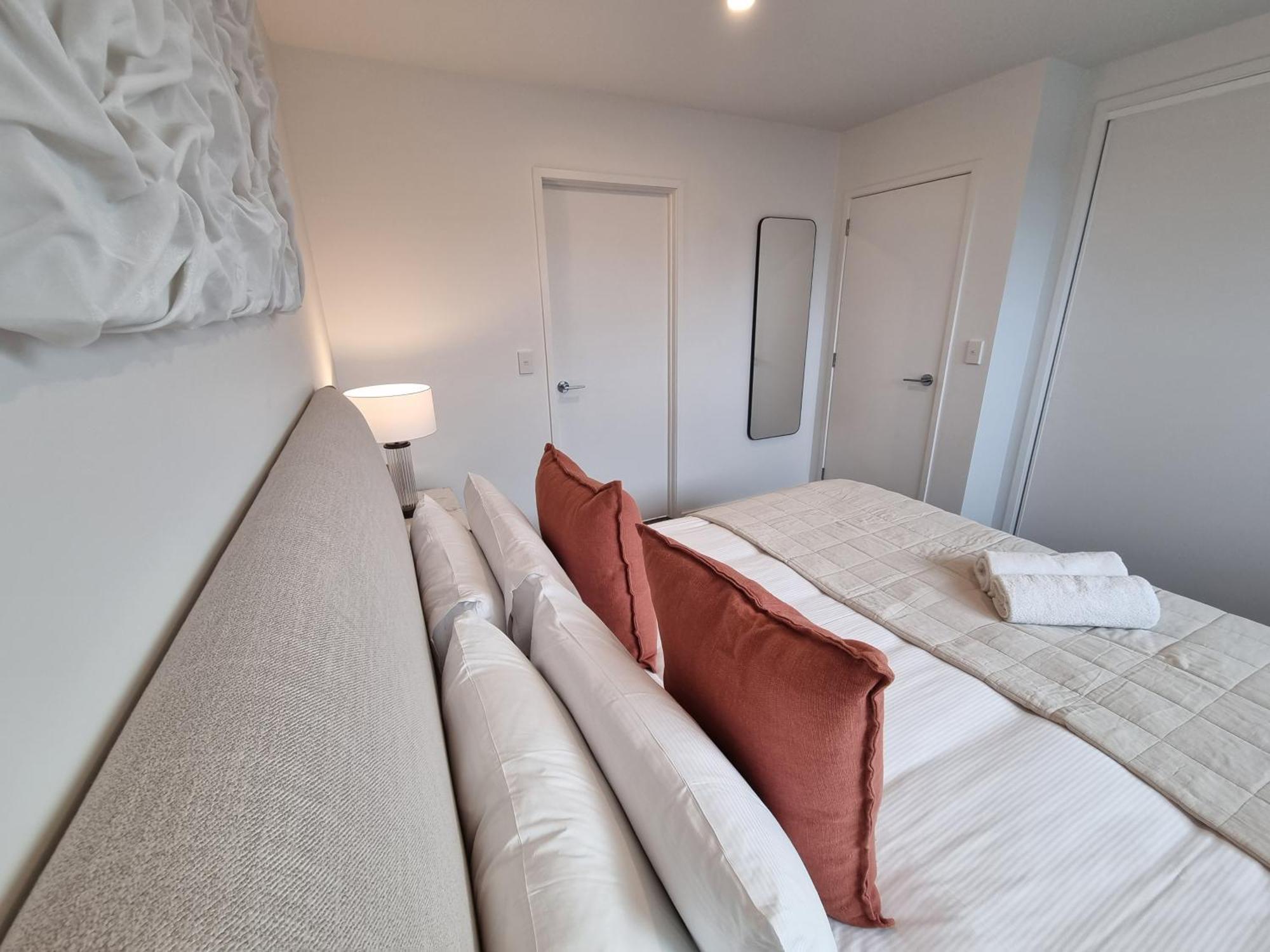 Cloud Nine Elegant Escape Awaits Apartment Christchurch Bagian luar foto
